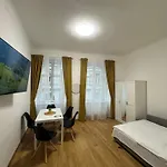 Krakovka 4*