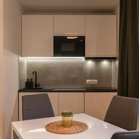 Krakovka 4*