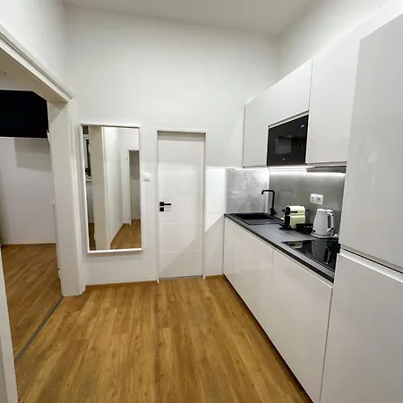 Krakovka 4*