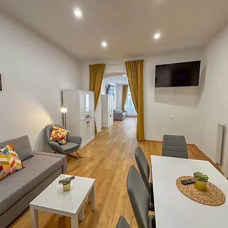 Krakovka Apartahotel Praga