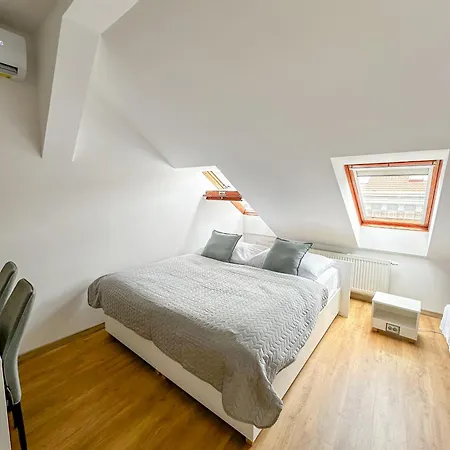Krakovka Apartahotel