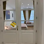 Krakovka Apart Otel Prag