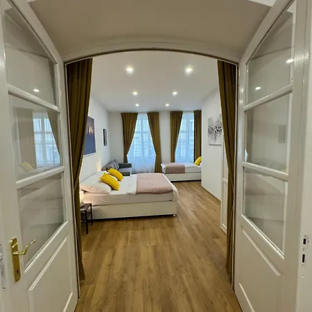 Krakovka 4* Prague