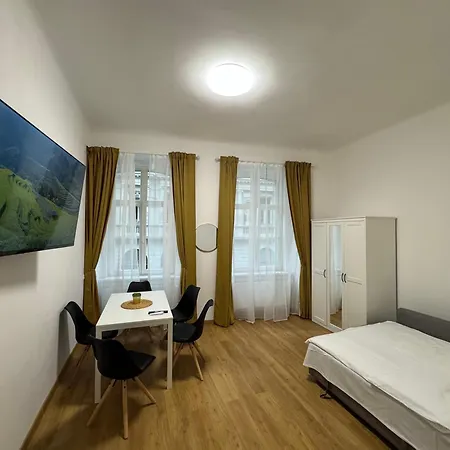Krakovka 4*